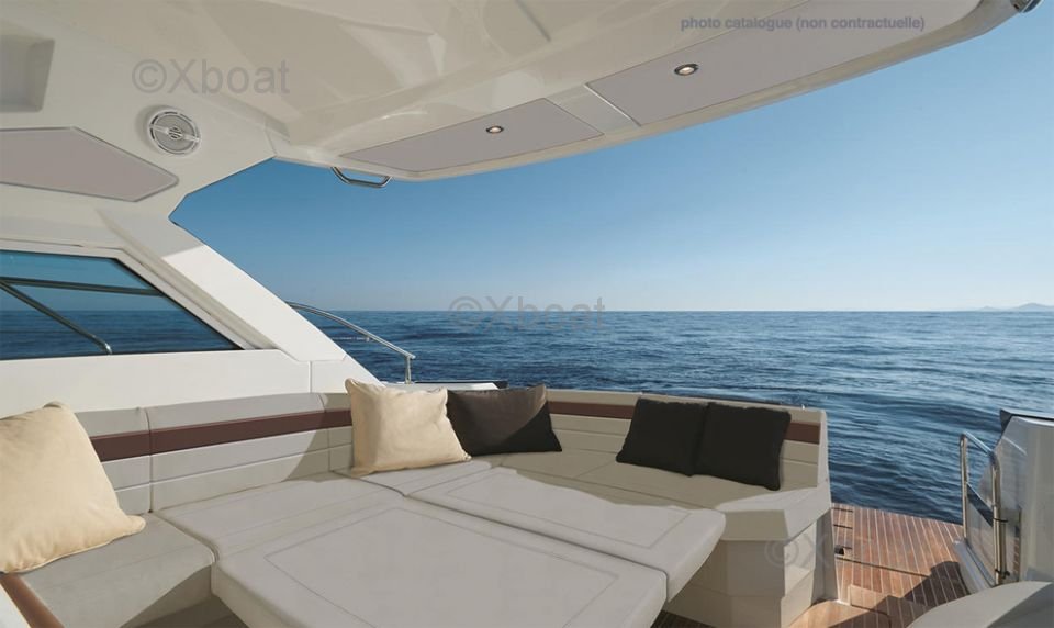 slider 2 Beneteau Gran Turismo 40